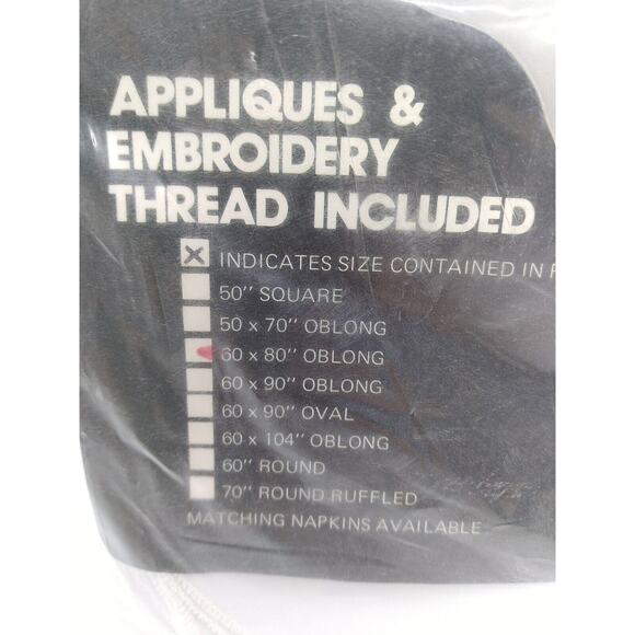 60x80 Inch Oblong Stamped Tablecloth For Applique And Embroidery Kit Camelia - Picture 3 of 6